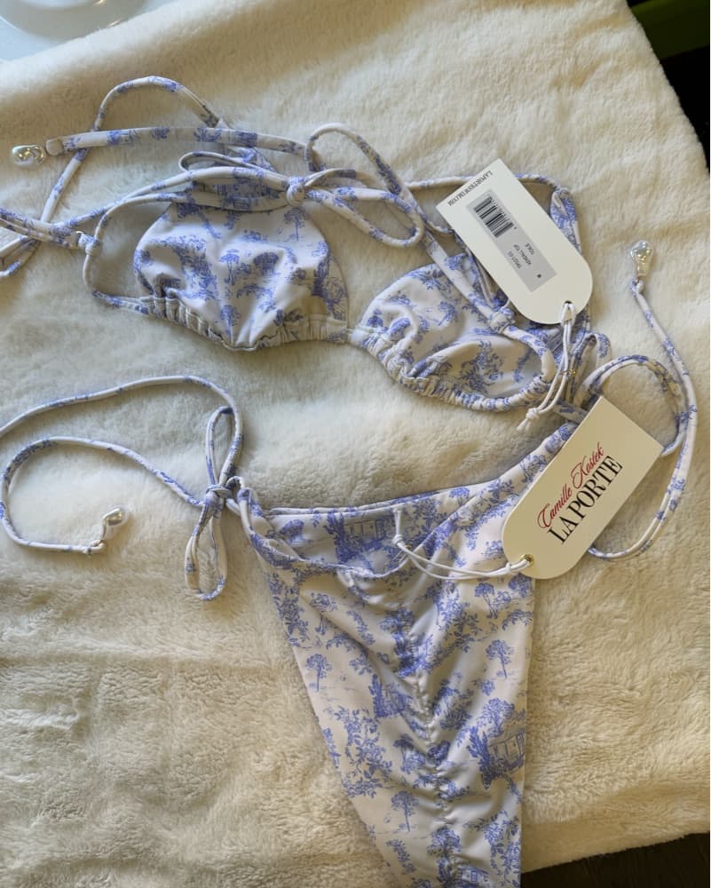 Elegant Floral Print Bikini Set - Image 3