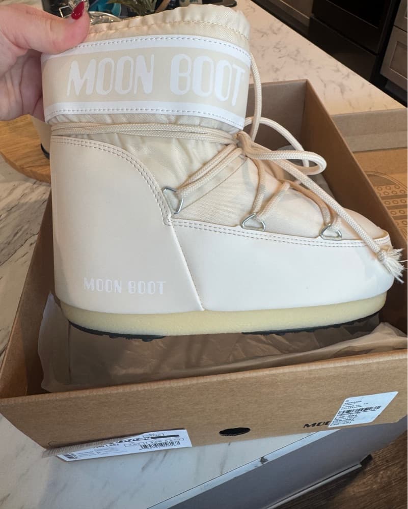 Moon Boot Icon Low Nylon Boot In Cream - Image 2
