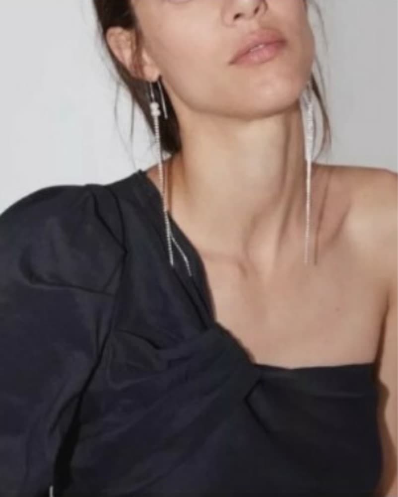 Black One-Shoulder Puff Sleeve Top - Image 2