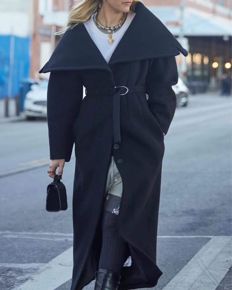 JACQUEMUS Black Wool Coat - Image 1