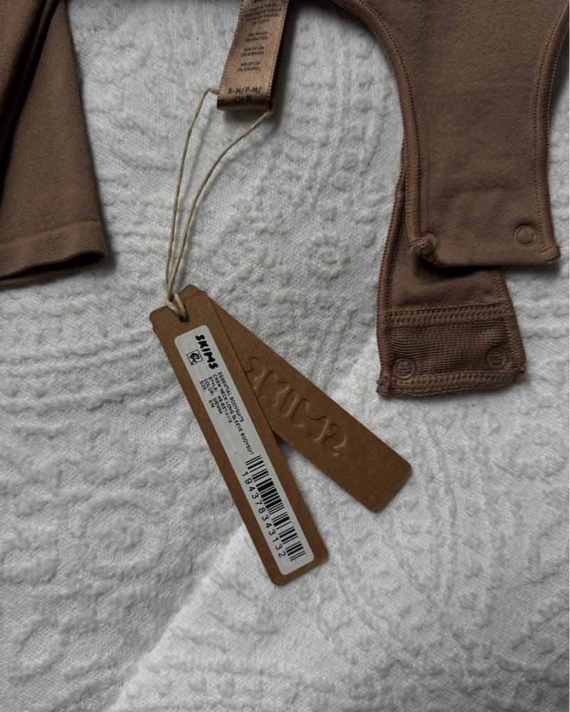 Skims EssentialBodysuit - Image 4