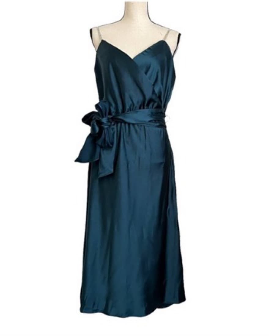 Zara Women's Green Satin Dress - Image 2