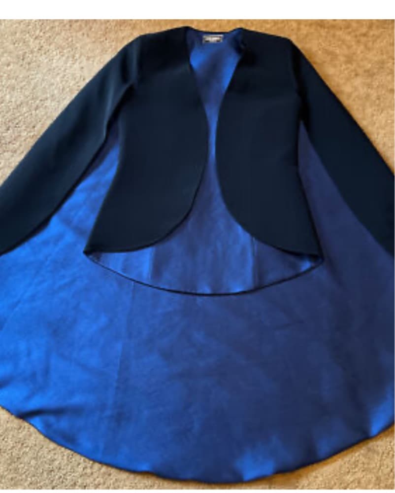 Sophisticated Navy Blazer - Image 1