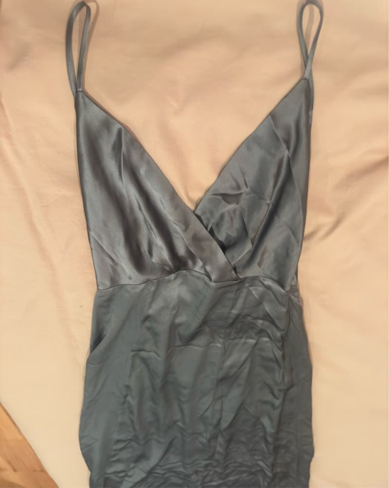 Club Monaco Silk  Forest Green Dress - Image 3