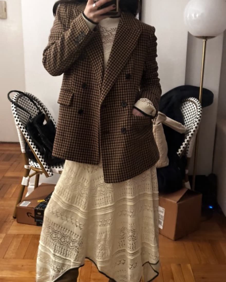 Banana Republic Wool Blazer - Image 3