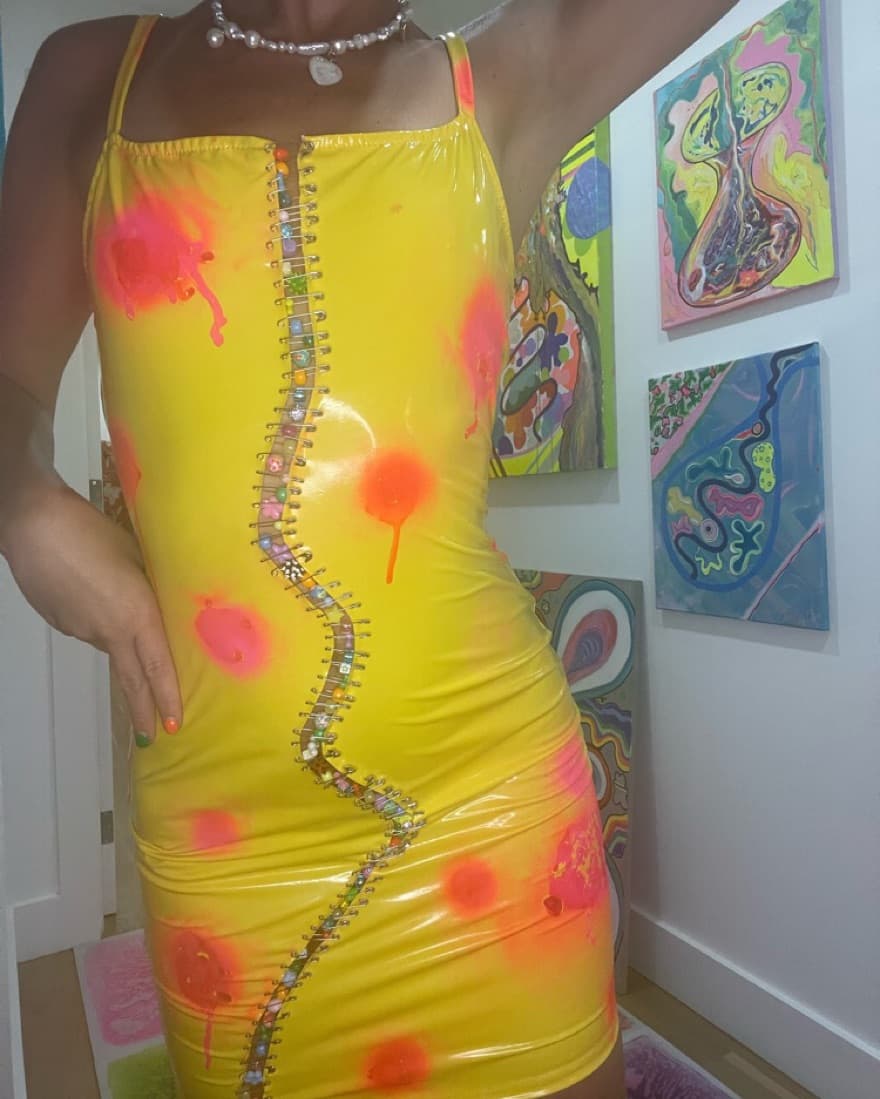 Zig Zag Vintage Head To Toe Safety Pins - Image 3