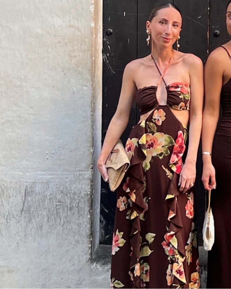 Elegant Floral Halter Maxi Dress - Image 3