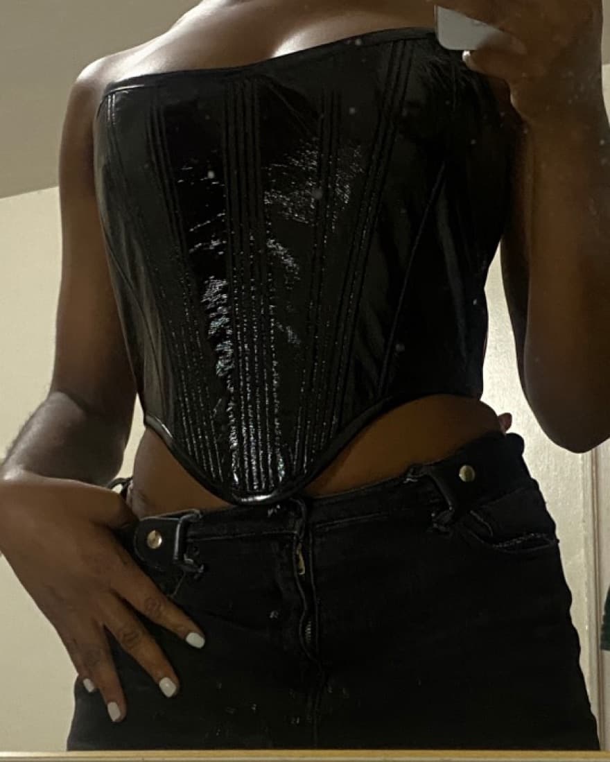 LBV patent leather corset  - Image 2