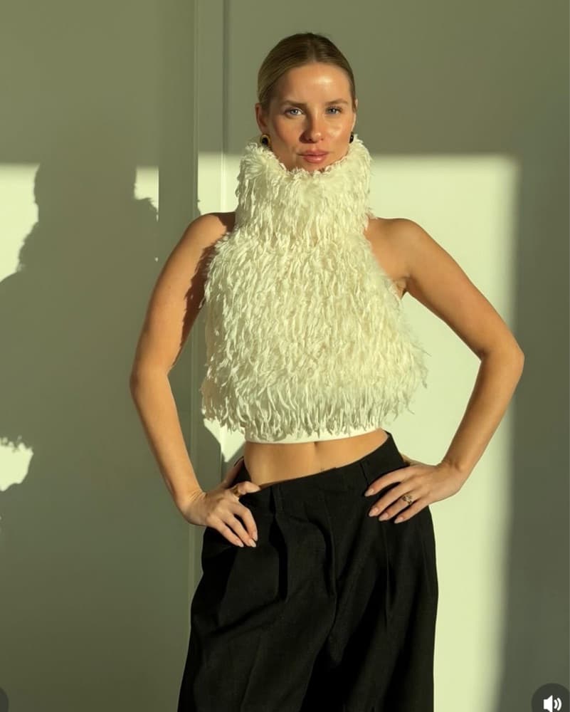 arakii feather halter top 🤍 - Image 3