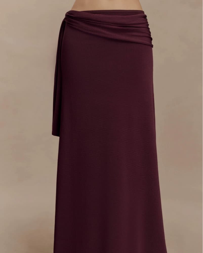 Elegant Wrap-Style Skirt - Image 1