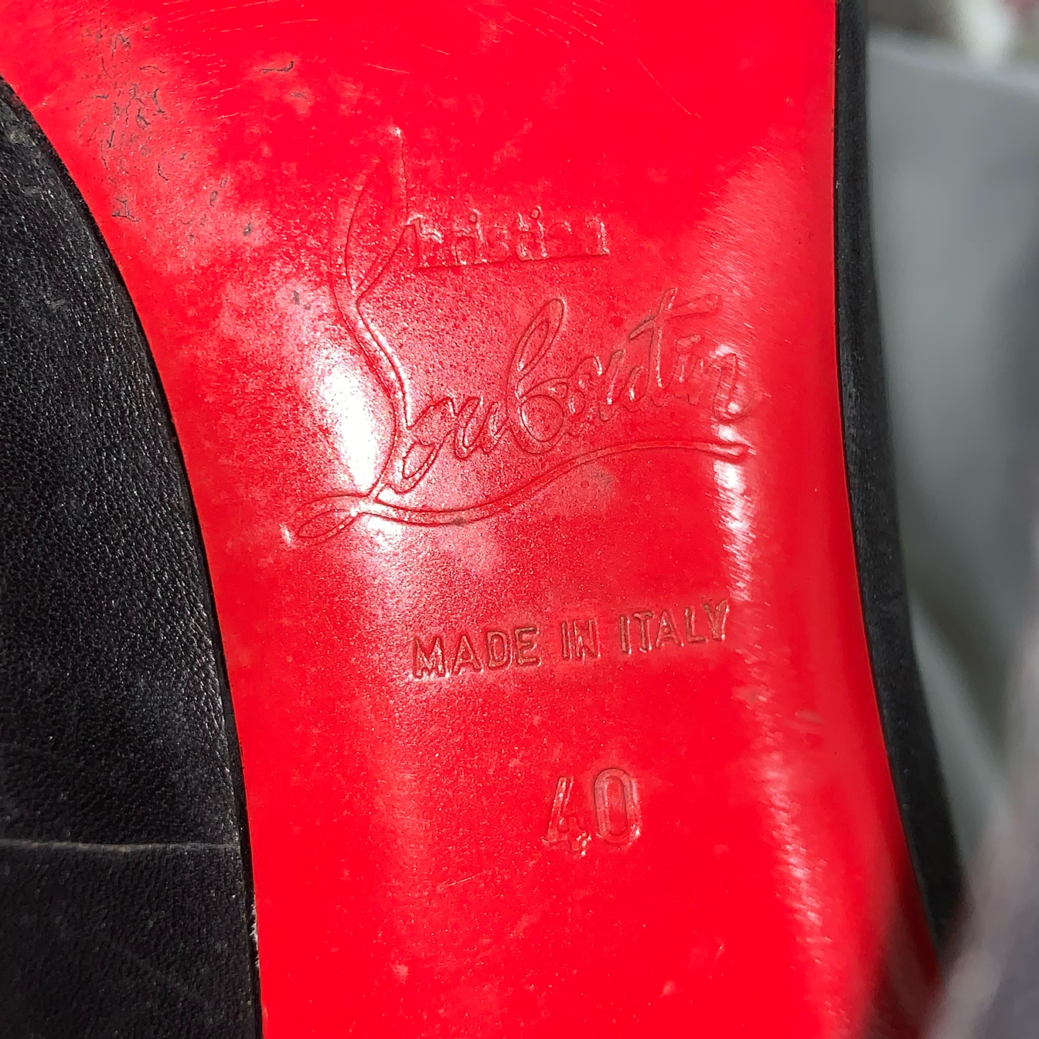 CHRISTIAN LOUBOUTIN size 40 quilted boot - Image 4