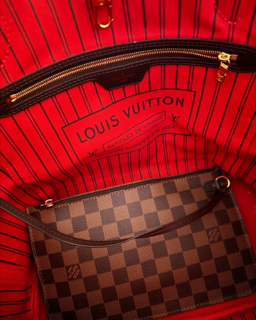 Louis Vuitton Neverfull MM - Image 1