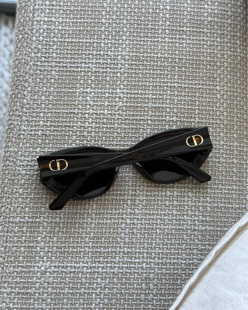 2026 DiorGlow B1l 53Dior Oval Sunglasses - Image 3