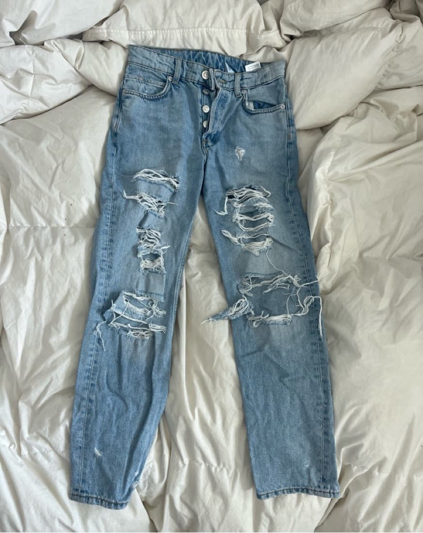 Light Wash Ripped Mom Jeans - Image 1