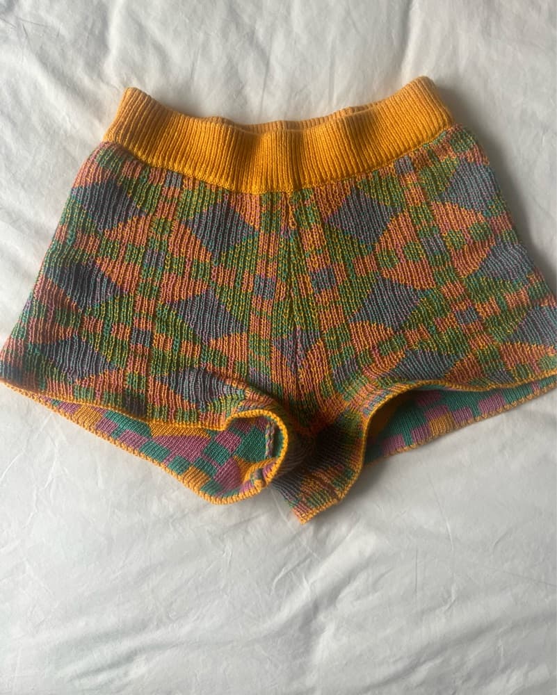 Vibrant Camo Knit Shorts Set - Image 2