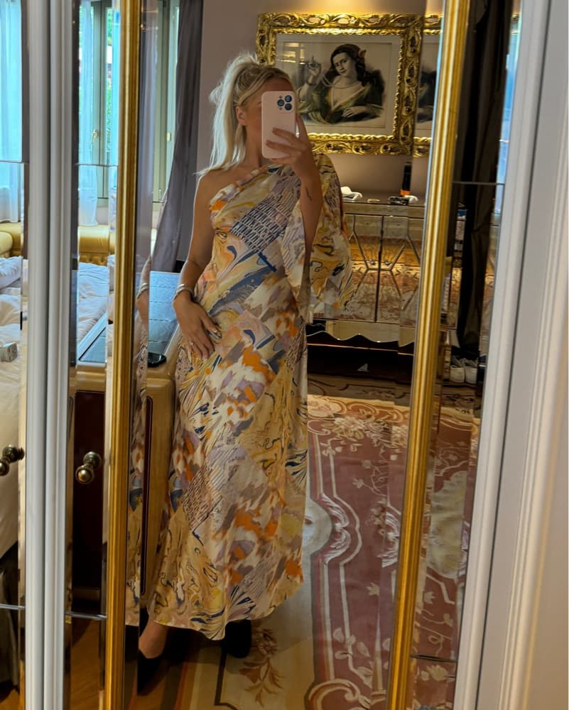 Silk Mandira Wirk Dress - Image 2