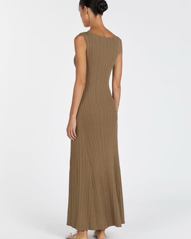 Dissh Ribbed Sleeveless Midi Dress - Image 4