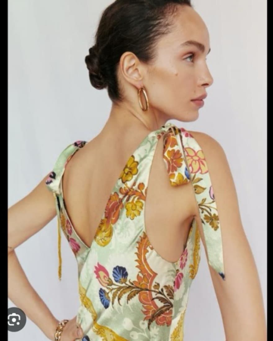 Reformation gown  - Image 4