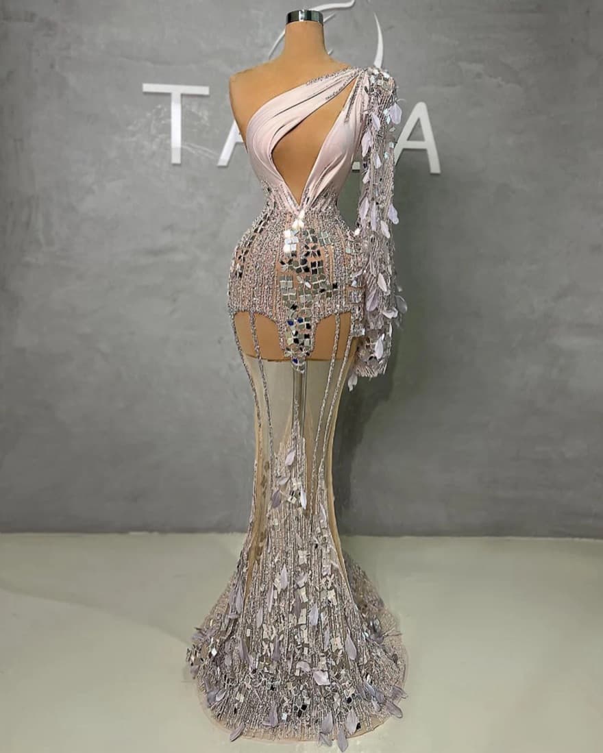 Tabja Mirror Feather Gown 😍 - Image 1