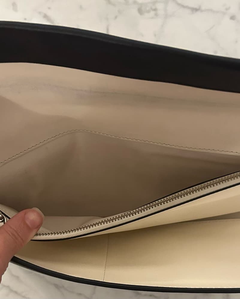 Black Clutch - Image 3