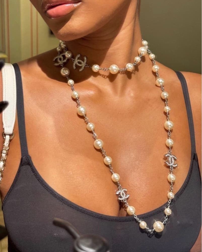 Chanel 2018 Pearl Necklace - Image 1