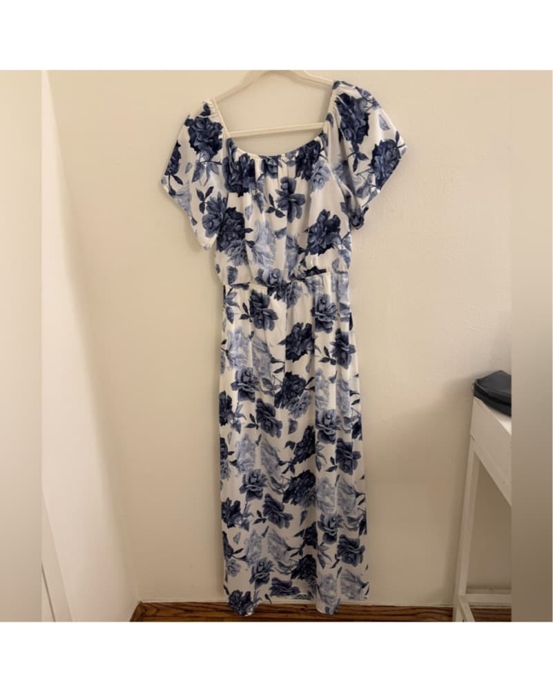 Floral Printed Maxi Dress - Image 3