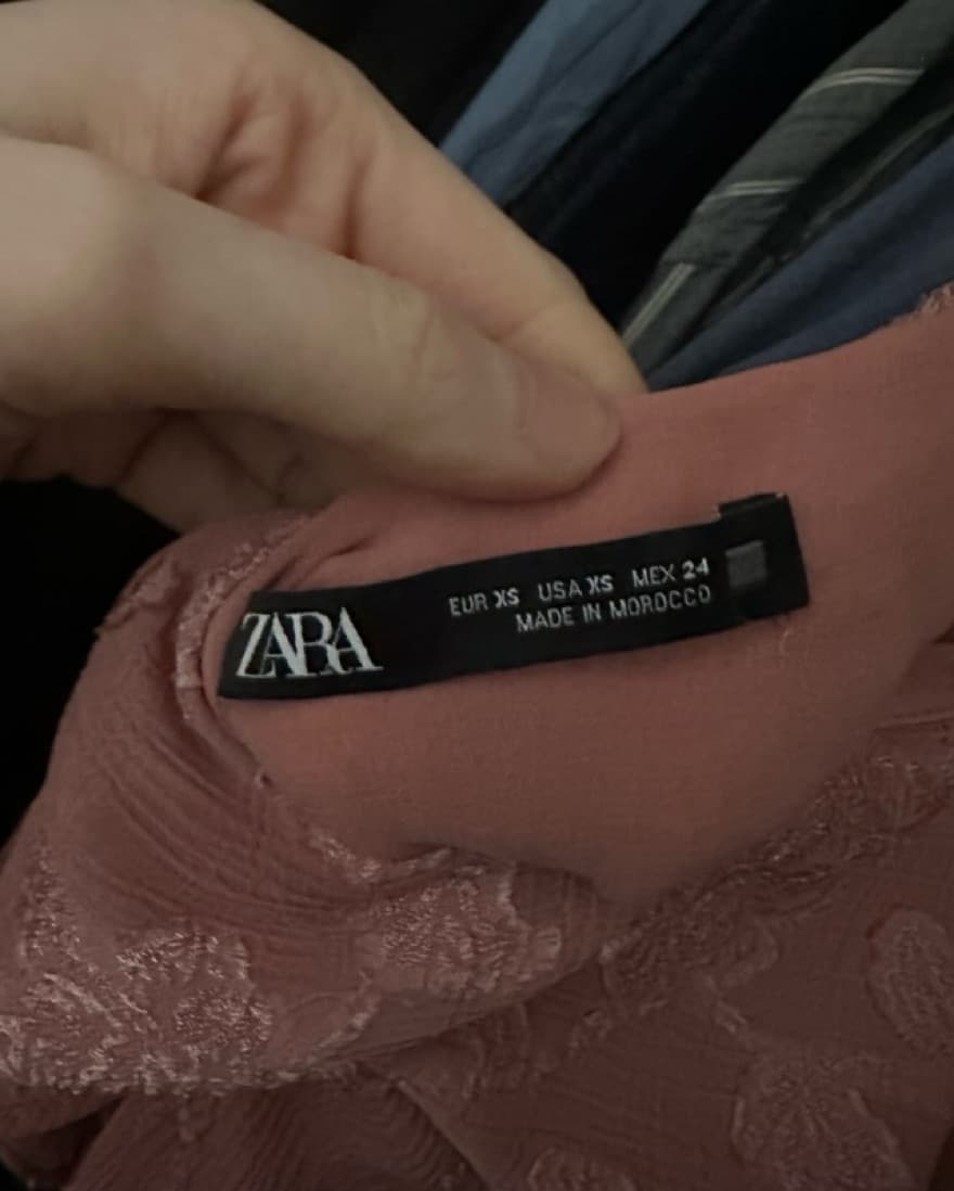 Zara Ruffle Jacquard Dress - Image 3