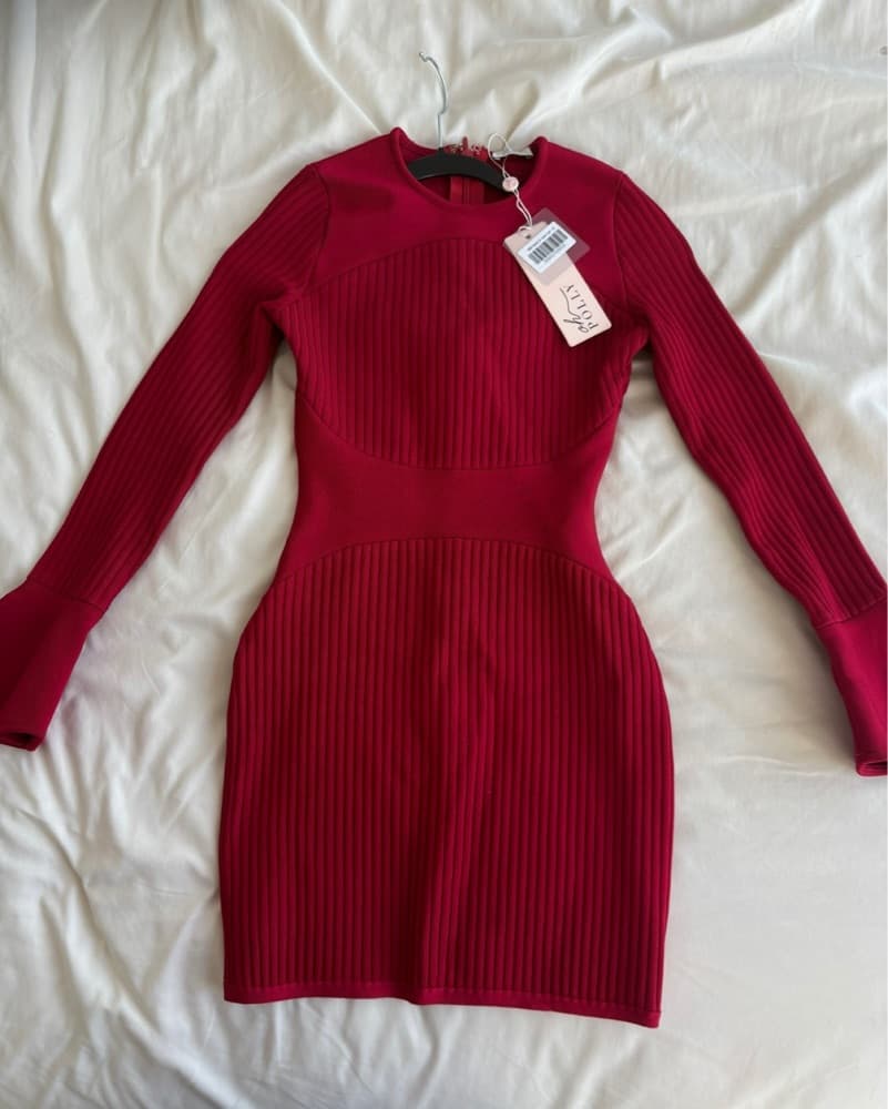 Vibrant Red Ribbed Knit Midi Dress - Image 1