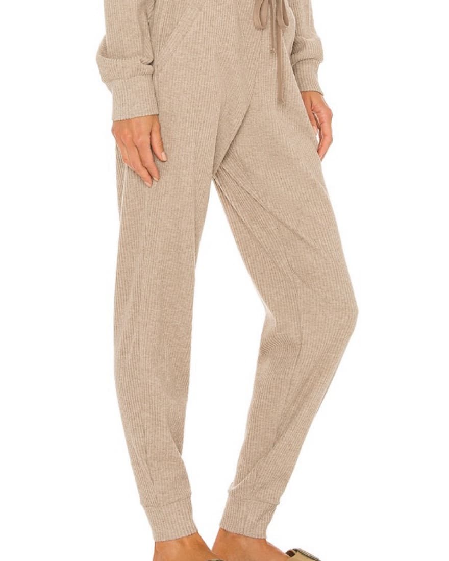 Alo Yoga Muse Jogger SOLD OUT - Image 2