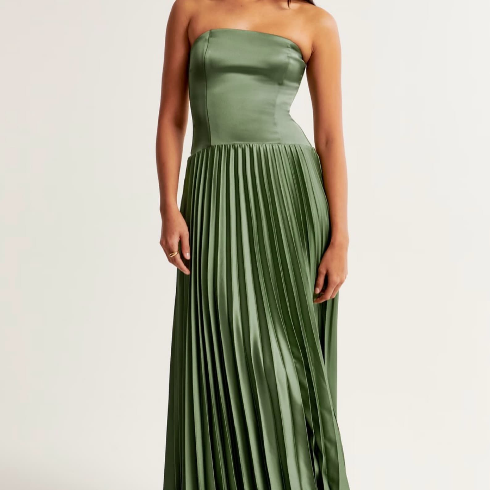 Green Drop Waist Pleated Gown - Image 3