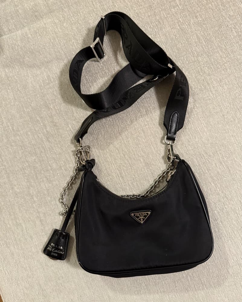 Chic Nylon Hobo Bag - Image 1