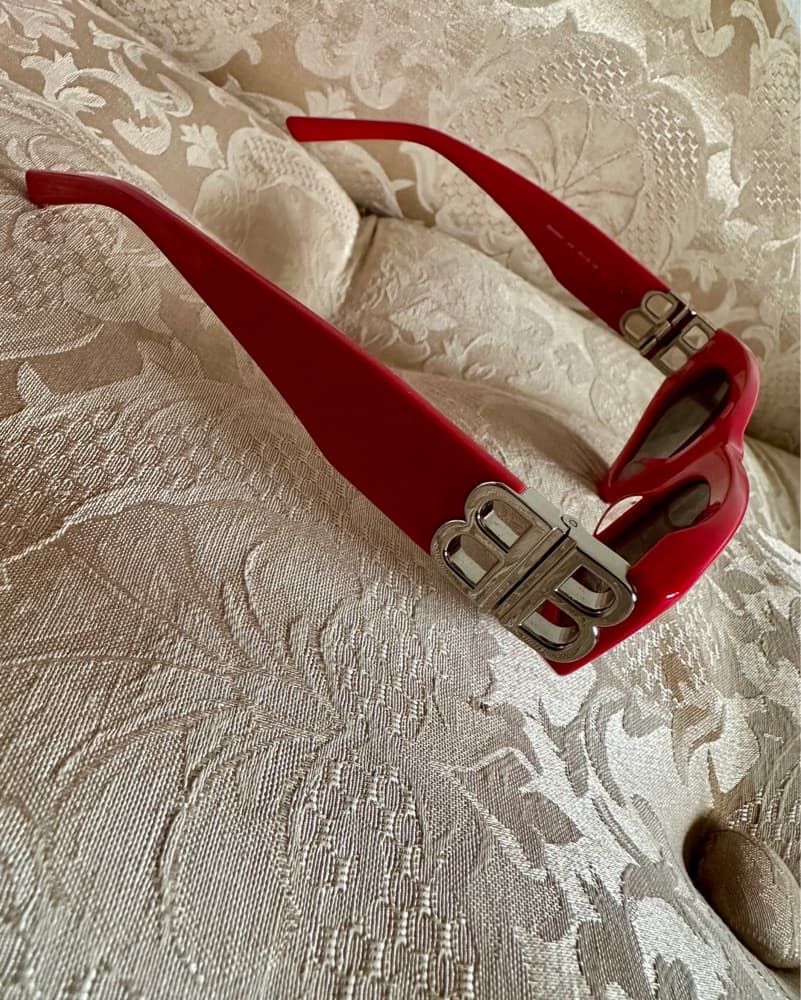 Balenciaga slim red sunglasses - Image 3