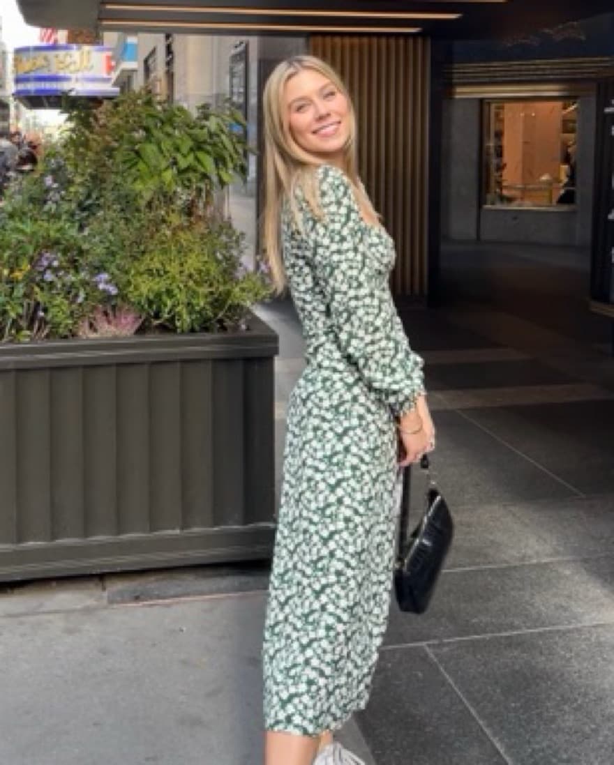 Green Reformation Dress - Image 4