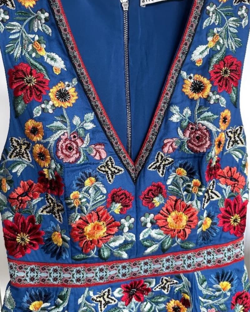 Alice + Olivia Embroidered Floral Mini - Image 5