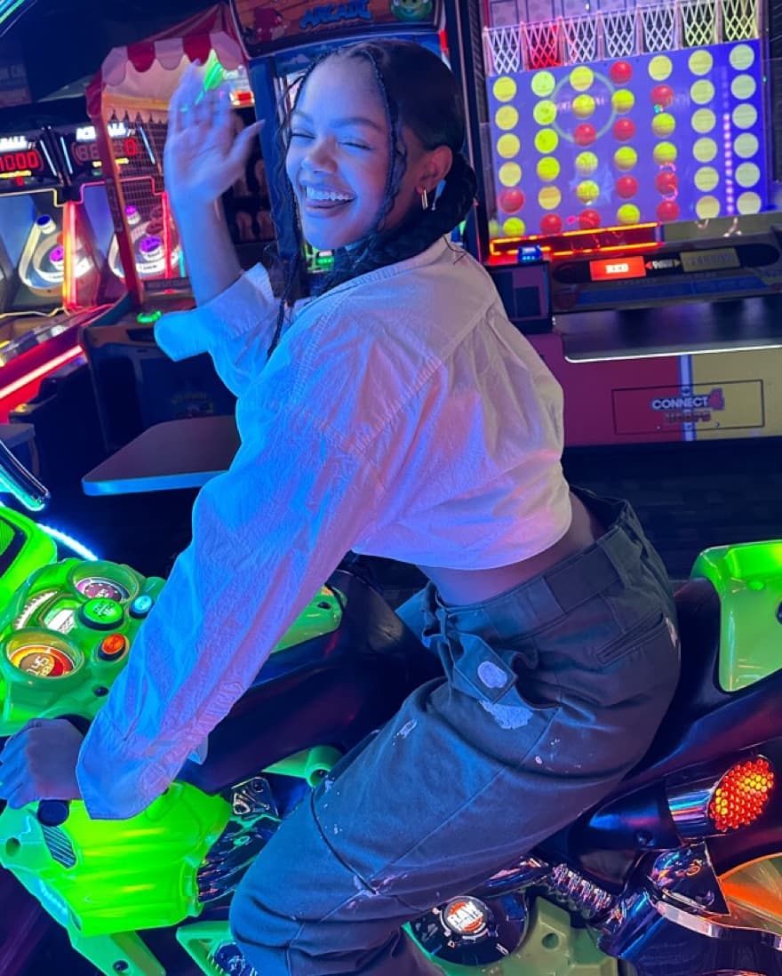 Upstate Green Cargo Pants - Image 2