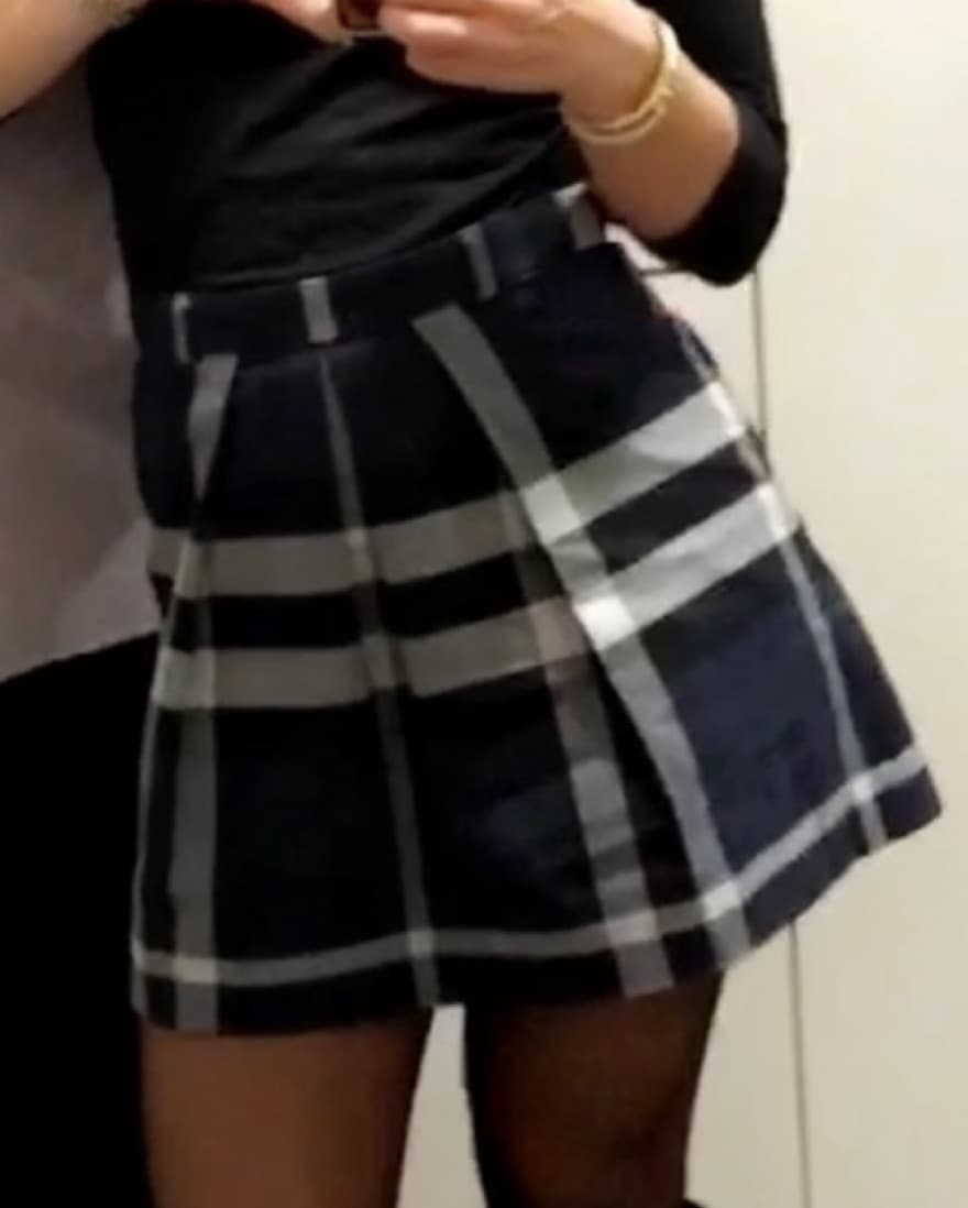 BURBERRY MINISKIRT  - Image 4