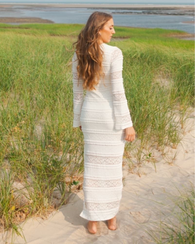 Elegant Lace Maxi Dress - Image 4