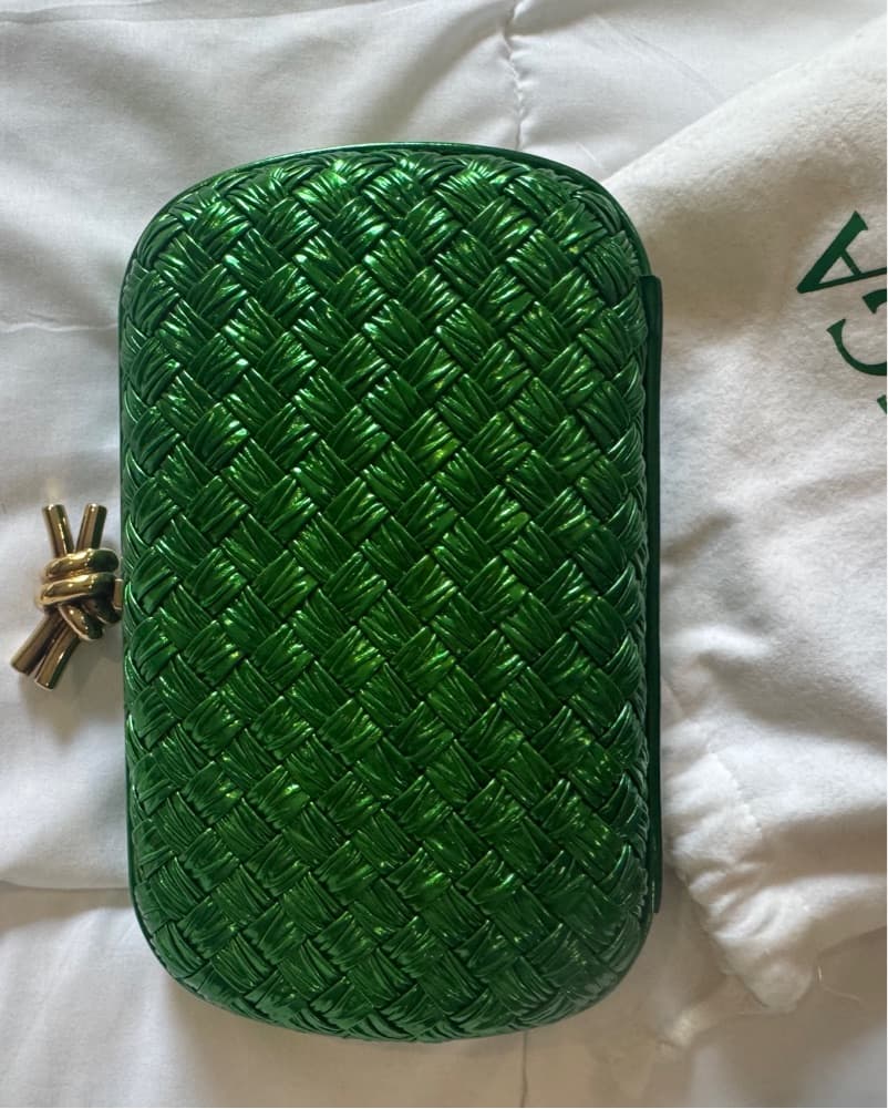 $4200 Bottega Venetta Knot Clutch - Image 2