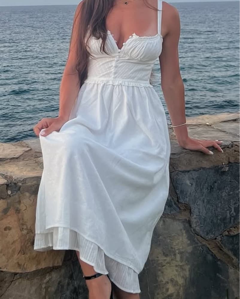 Elegant White Beach Dress - Image 2