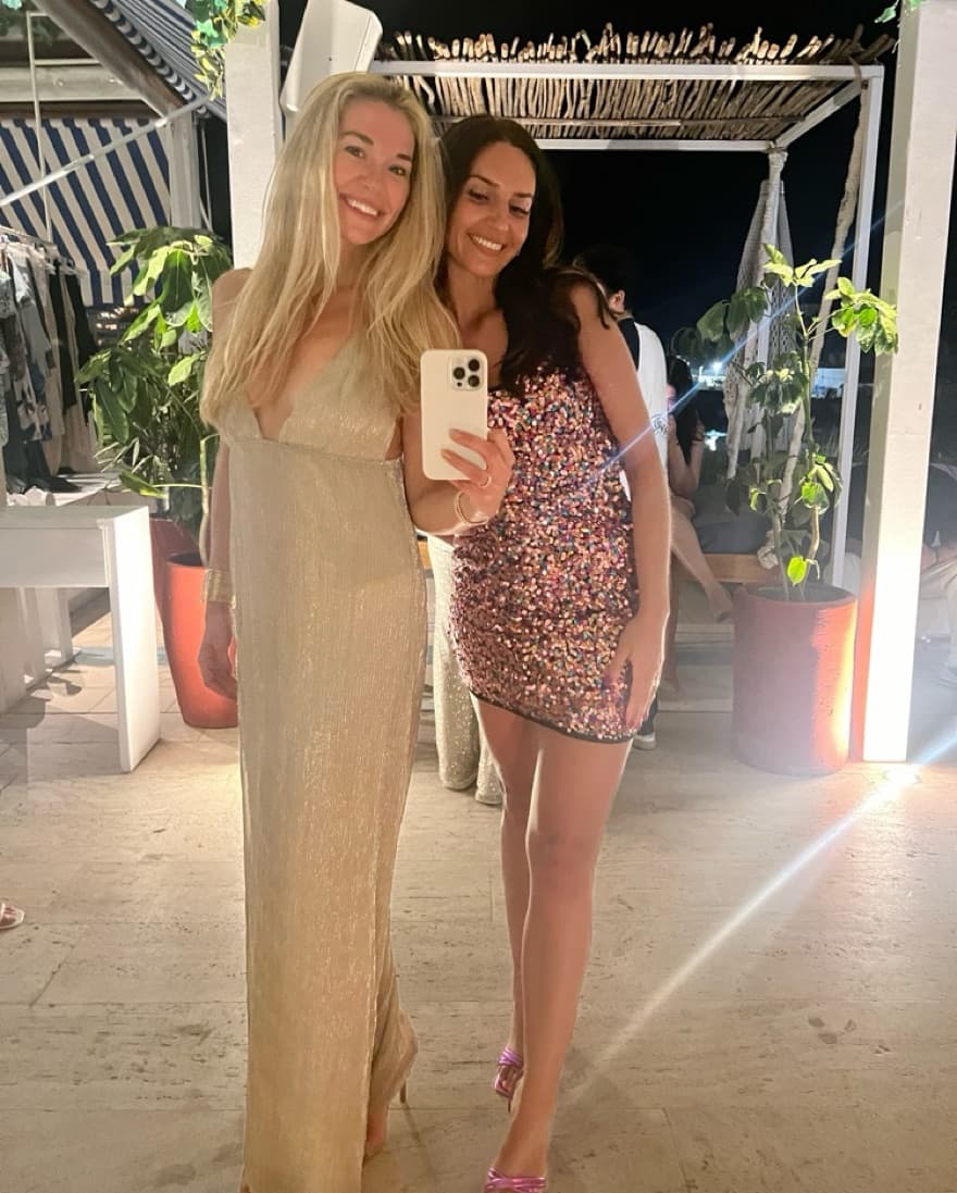 Superdown hailee high slit maxi dress - Image 4