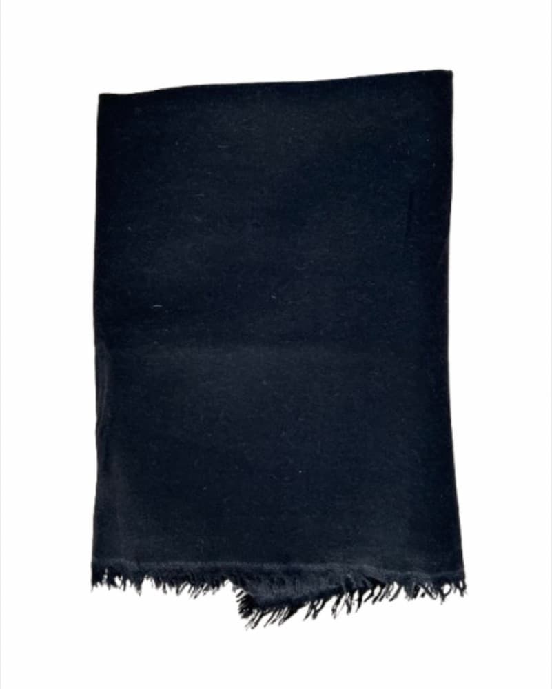 Alice Walk Cashmere Wrap Black - Image 3