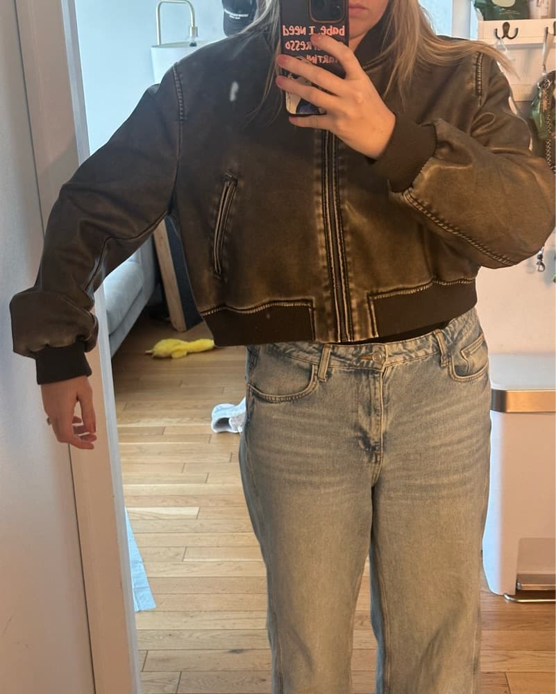 Brownish Leather Bomber Jacket - Image 5