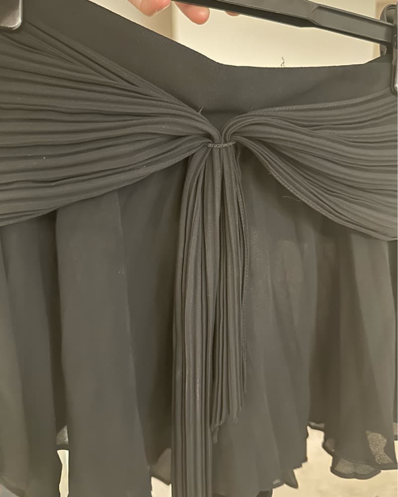 Kiki de Mintparnasse Pleated Set - Image 4