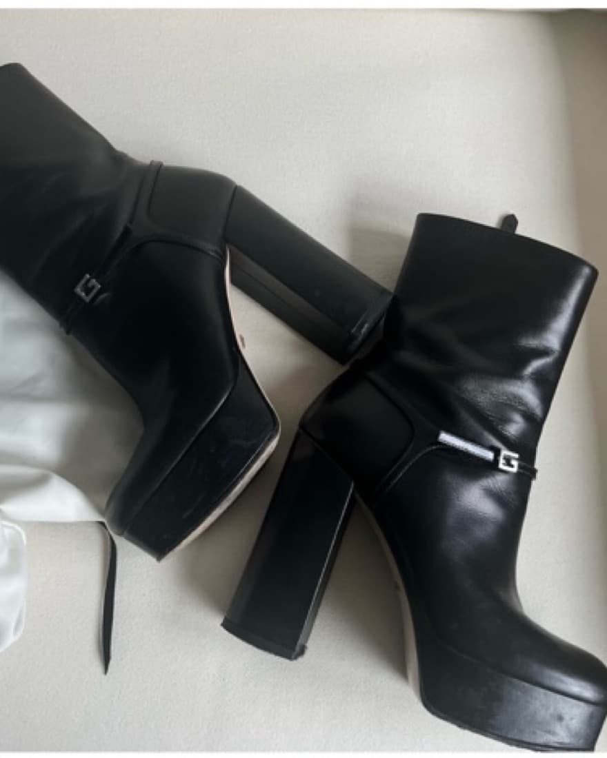 Gucci  Black Tiarah Platform Boots - Image 2