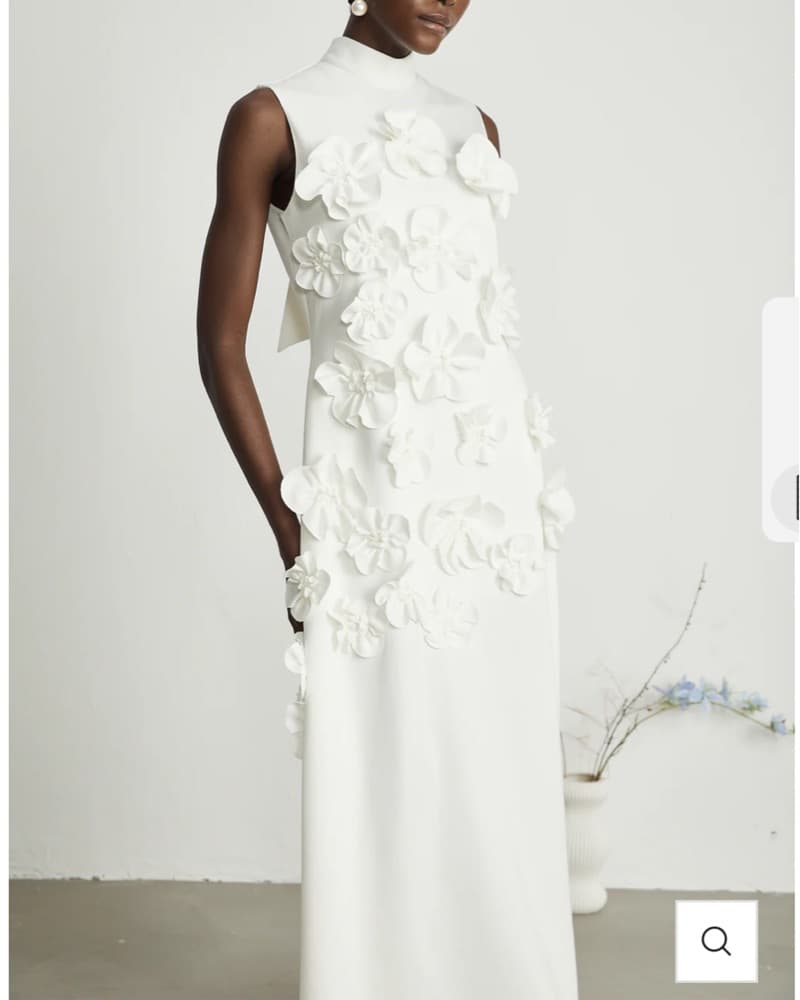 Elegant Floral Midi Dress - Image 1