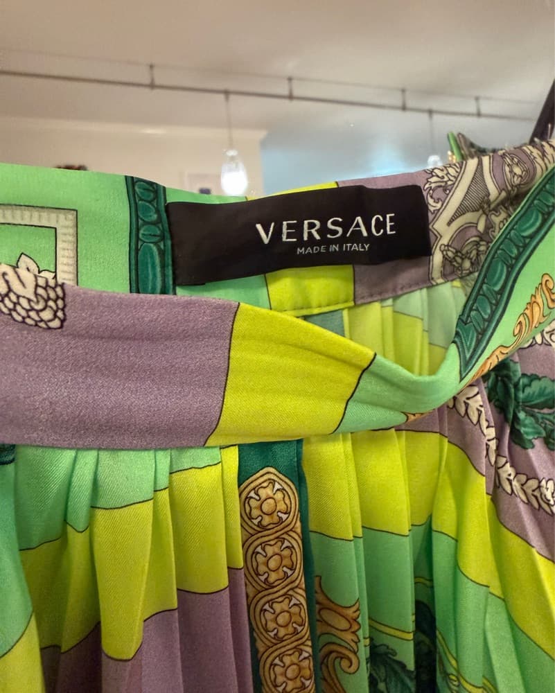 STUNNING Versace Skirt  - Image 3