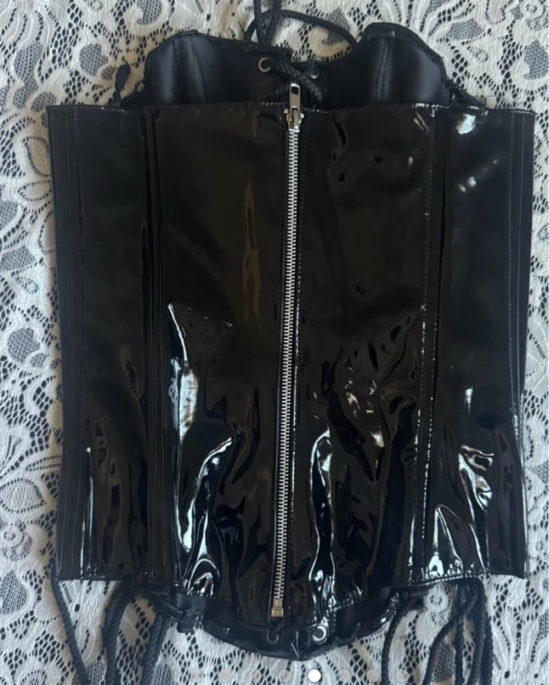 Sleek Black Vinyl Corset Top - Image 2