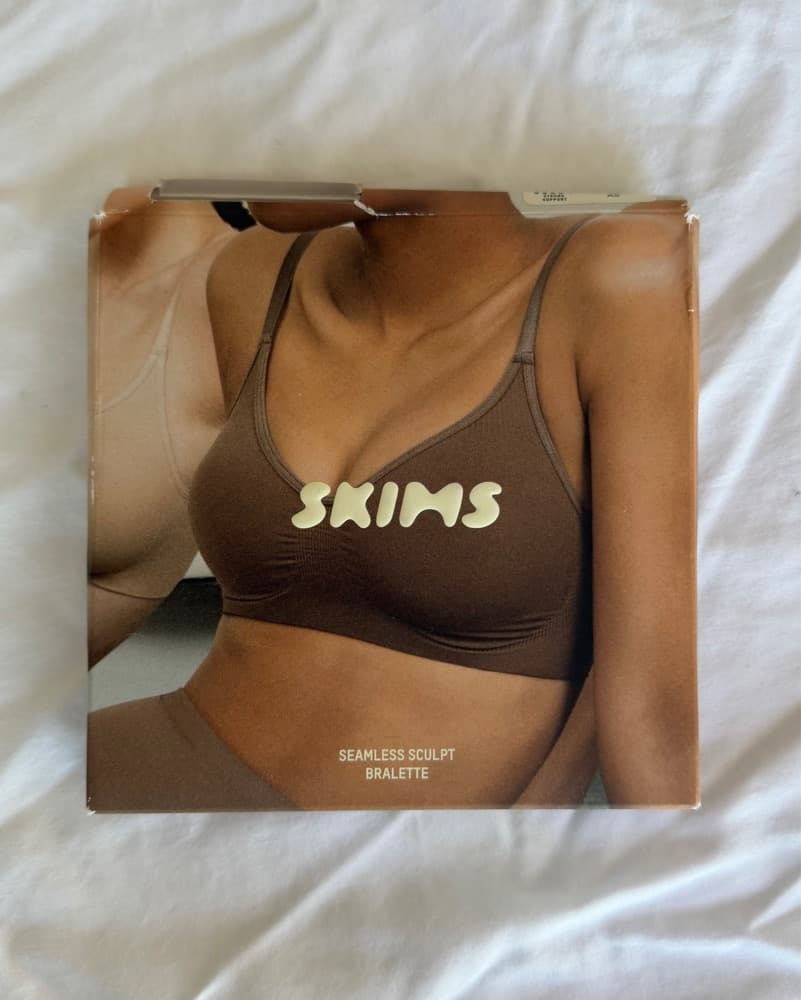 SKIMS SEAMLESS SCULPT BRALETTE - Image 1