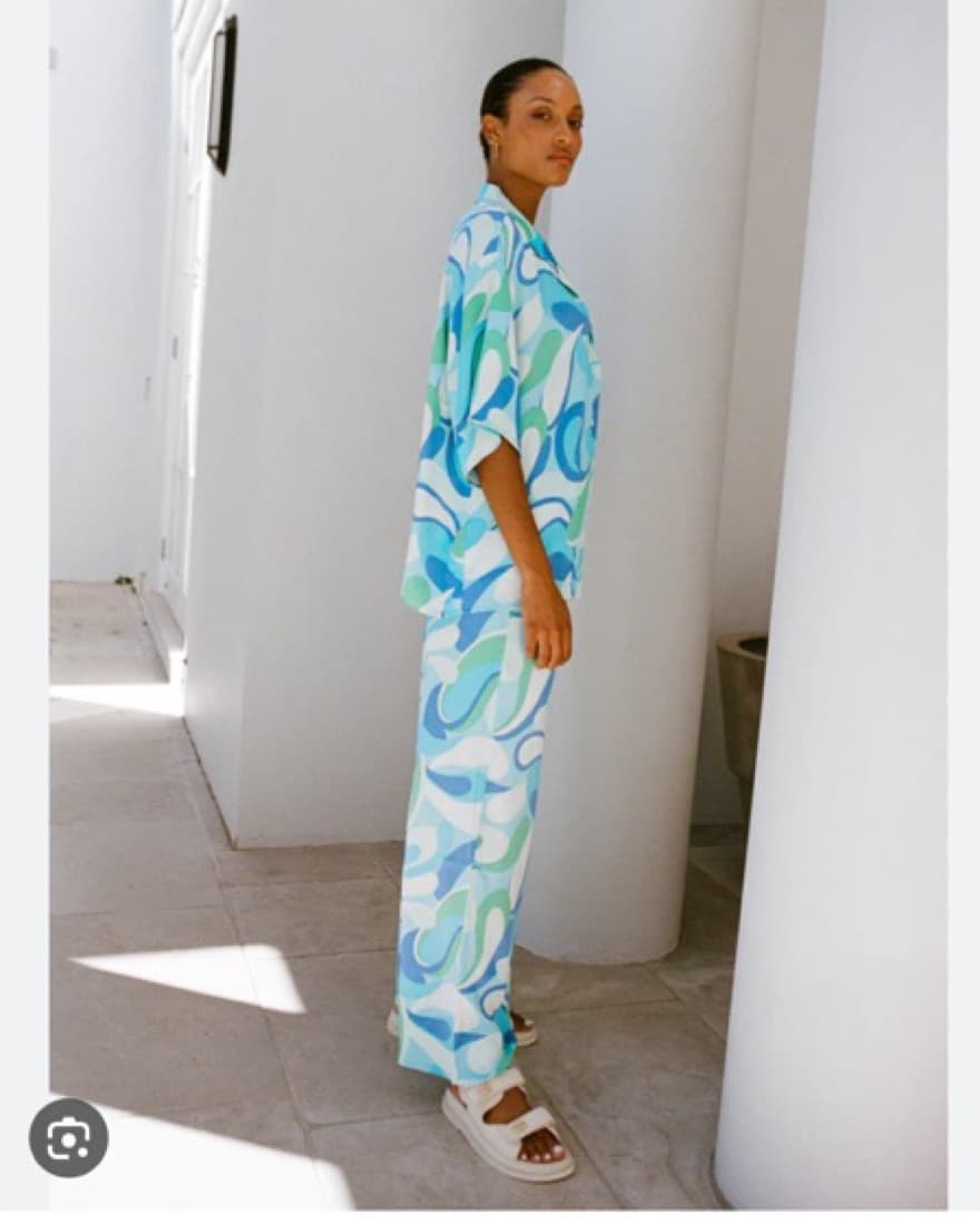 Blue Silk Resort Style Set  - Image 4