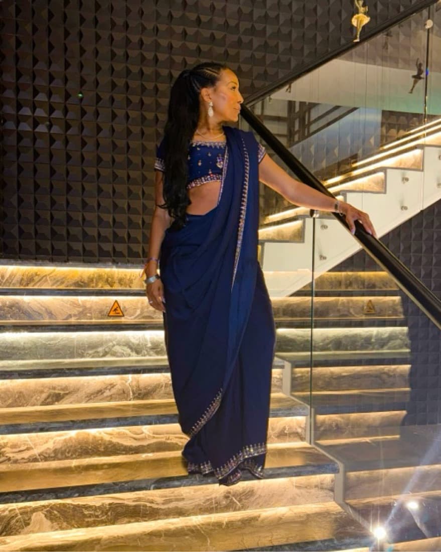 Blue Stone Embellished Satin Saree - Image 4